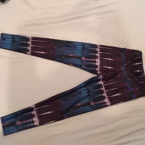 Onzie Yoga Pants Leggings Midnight Multi size M/L